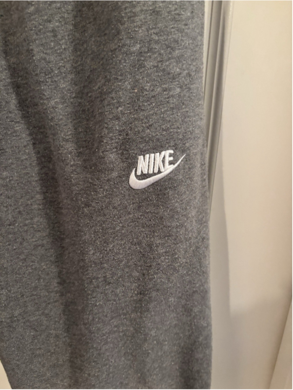 Nike Mens Club Fleece Joggers Grey Heather Sweatpants Tapered Large Pants - Picture 2 of 7